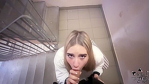 Lolla Dolly - Pussy Fuck In A Public Place Juicy Blow