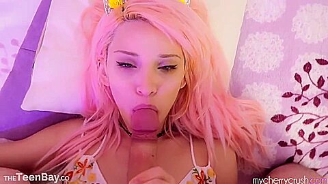 Fragile teen Sucks Fat Pecker (18+)
