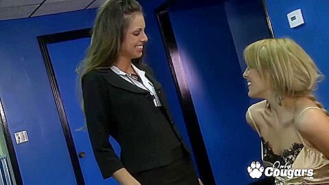 Office Lesbi Porn Clip