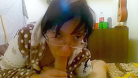 18+ Swallows A Long Penis Up To The Balls