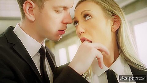 Adira Allure Markus Dupree She Wants To Know...