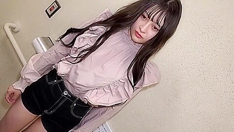 A Beautiful Fair-skinned Slender Beauty. She Takes A Loose Attitude In The After-sales, Takes It To The Toilet As A Punishment That Made The Place White, And 6 Consecutive Vaginal Cum Shot Sex