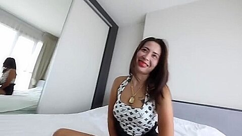 4 [globe Twatters] (2024) Hd Split