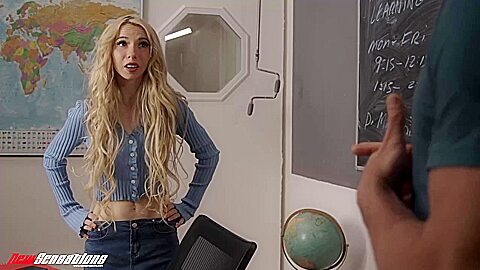 And Clarke Kent In Small Tits Action