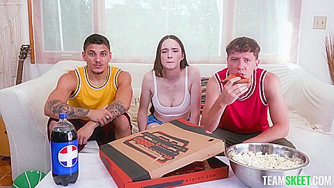 Hazel Moore Risky Sex With Bro In The Room