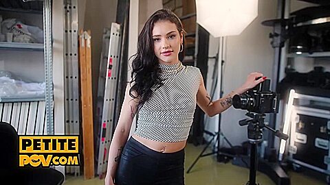 Birds Reverse Cowgirl Action