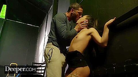 Gina Gives A Sloppy Bj Before Dirty Sex Behind