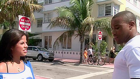 18+ – One On One Xxx