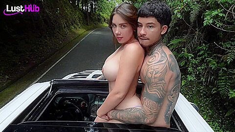 Blonde Sara, Danner Mendez And Sara Blonde - Colombiana Caliente Se Folla A Desconocido En Su Camioneta En Una Via Publica - Lusthub