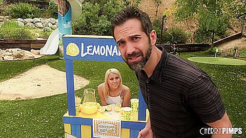 Chanel Grey, Donnie Rock - Lemonade Babe Wants Her Lemons Squeezed