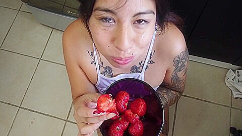 Strawberries With Mans Cream