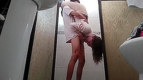 We Have Sex In The Bathroom Of My In-laws They Suck My Ass Very Rich